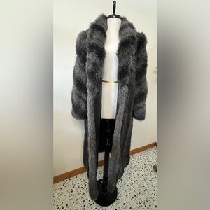 1980s vintage faux fur coat